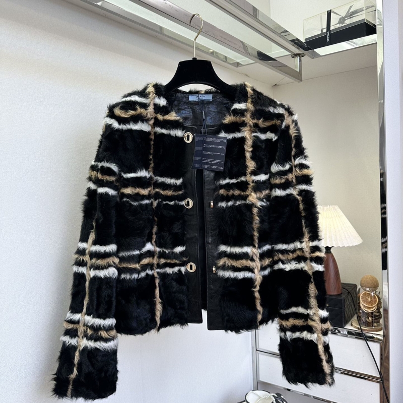 Pra*a outwear